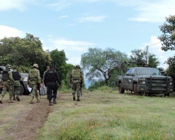 EJÉRCITO ABATE A DOS AGRESORES EN MICHOACÁN.