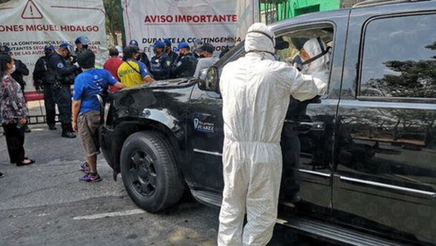 Interviene policía en Panteón de Dolores ante medida por covid-19