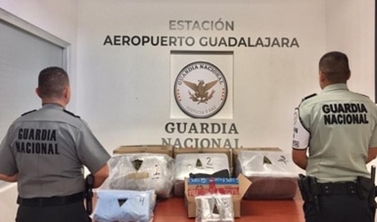 Guardia Nacional asegura más de 50 kilos de Mariguana y medio kilo de Heroína en Paquetería de Jalisco