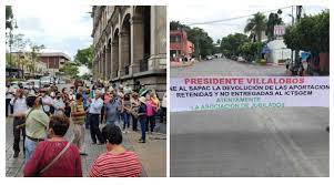 Caos en el Centro Histórico de Cuernavaca por protestas - Sin Línea  Multimedia