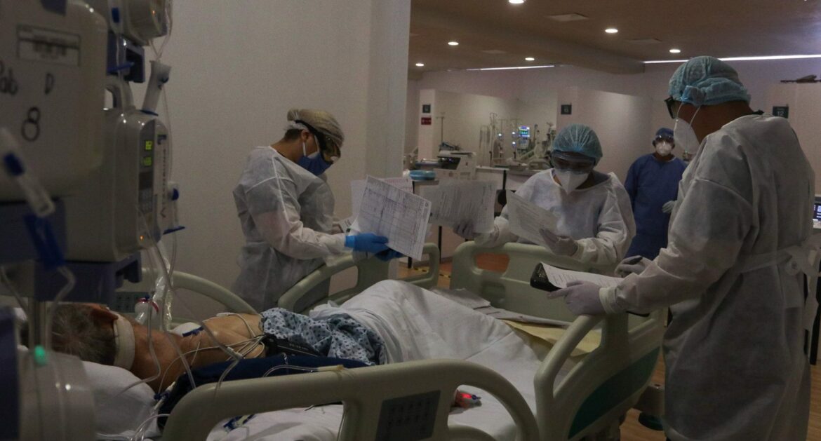 Saturados, 103 hospitales por ola de contagio en México