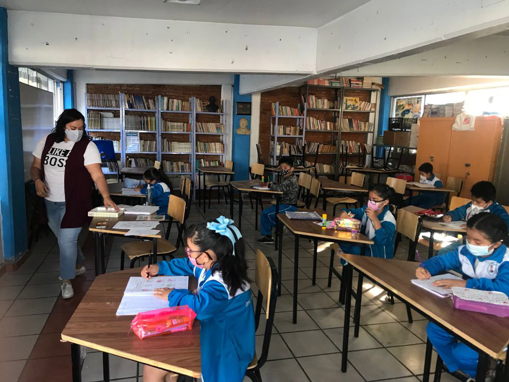 Hoy miles de alumnos regresan a las escuelas tras 17 meses de pausa