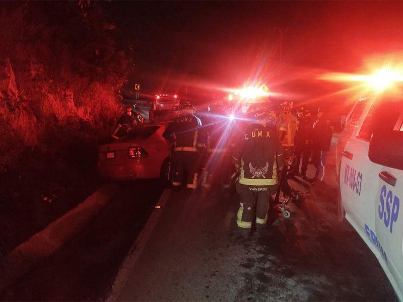 Fuerte accidente en la México-Cuernavaca deja 1 muerto y 2 heridos