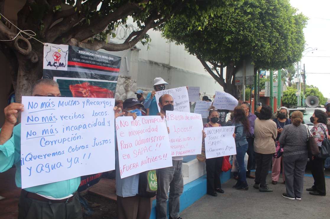 Protestan en Cuernavaca por cobros irregulares en el servicio de agua