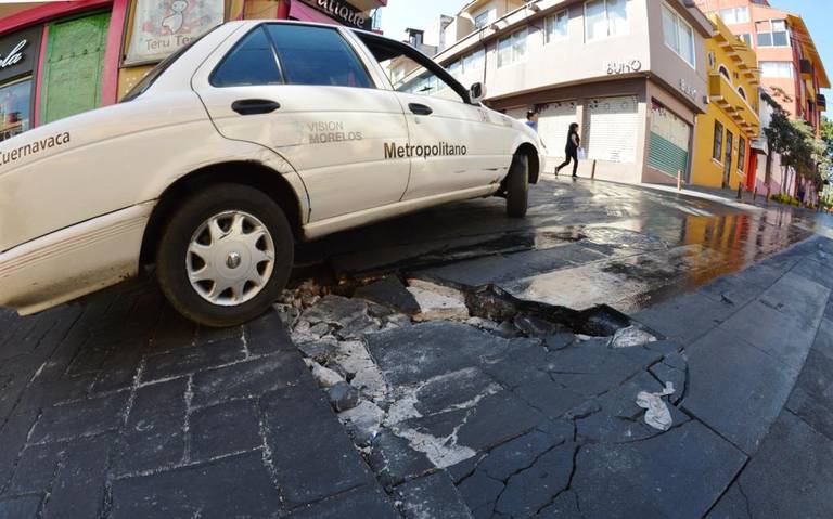 Cuernavaca acumula reportes de baches en calles