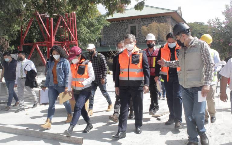 Urióstegui supervisa trabajos de mejoramiento urbano en Patios de la Estación