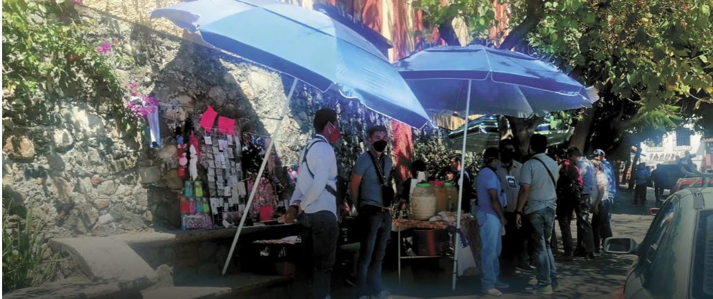 Se resisten a retirarse comerciantes informales de calle Nezahualcóyot, de Cuernavaca