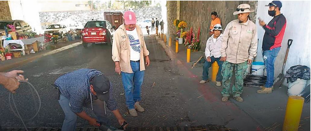 Batalla Cuernavaca contra robo de rejillas y coladeras