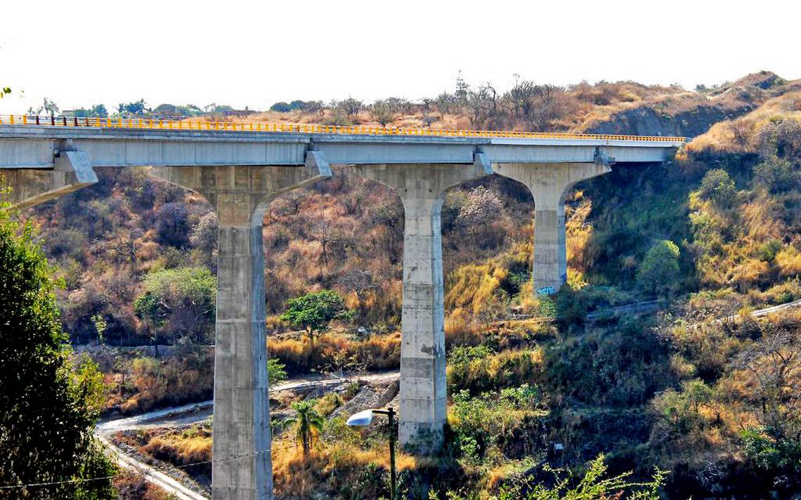 Avanzan en la conclusión del puente Apatlaco, en límites entre Cuernavaca y Temixco