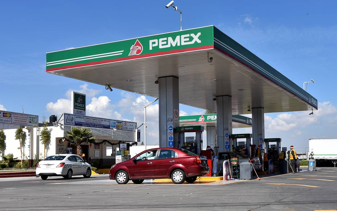 Estaciones reportan escasez de gasolina de la verde