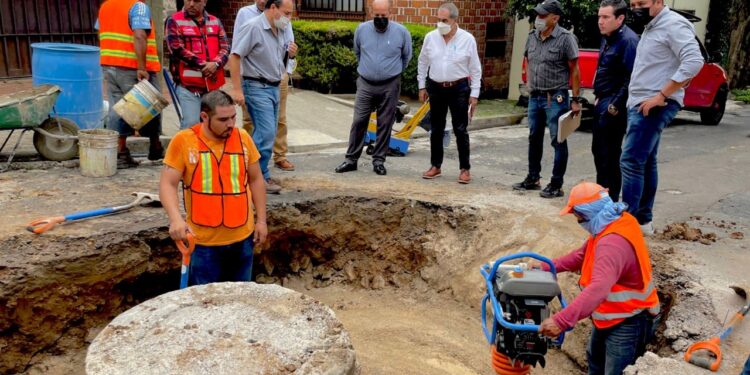 Informa Ceagua sobre reparaciones de pavimento en colonias del norte de Cuernavaca