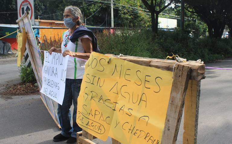 Bloqueo en la Cuernavaca-Tepoztlán por falta de agua