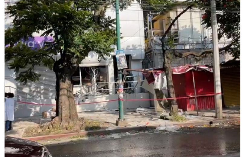 En intento de robo, explotan cajeros de tienda departamental en Cuernavaca