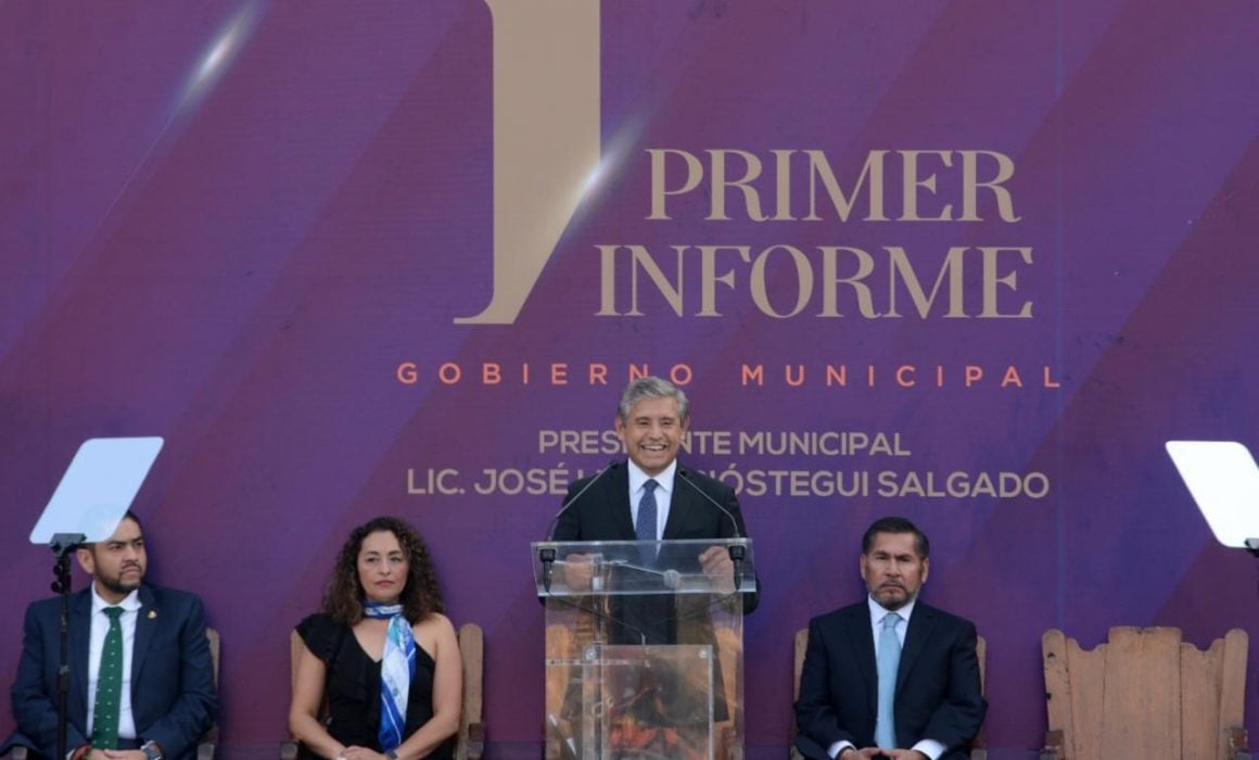 Rinde Urióstegui primer informe de gobierno en Cuernavaca