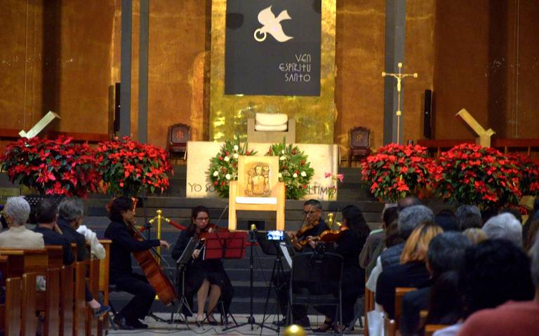 Músicos morelenses engalanan la Catedral con el recital «Noche de paz»