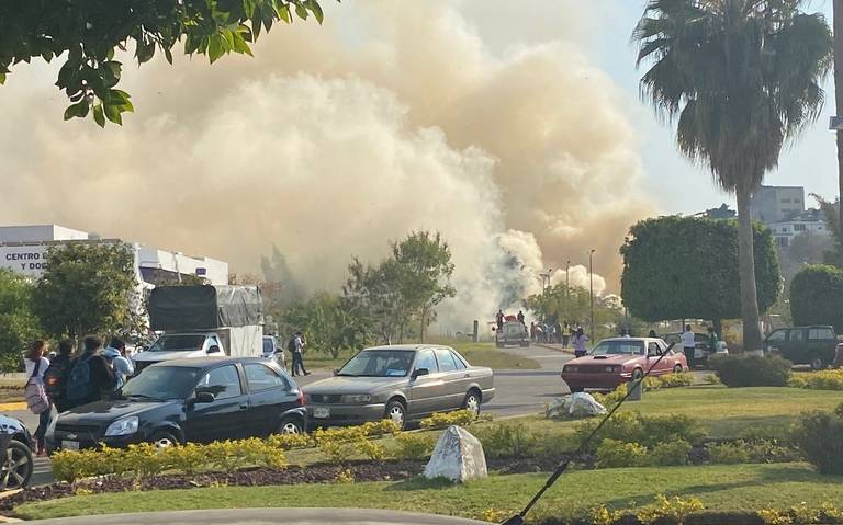 Habitantes de Jiutepec reportan incendio en Upemor