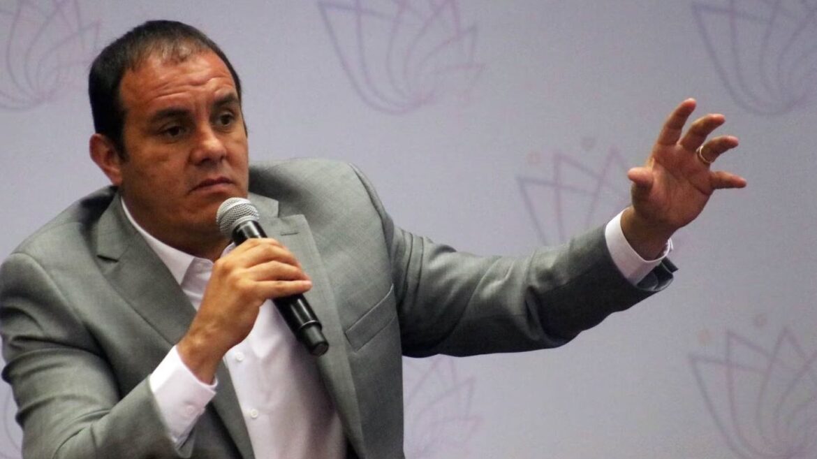 Cuauhtémoc Blanco vacaciona y Morelos «se incendia»