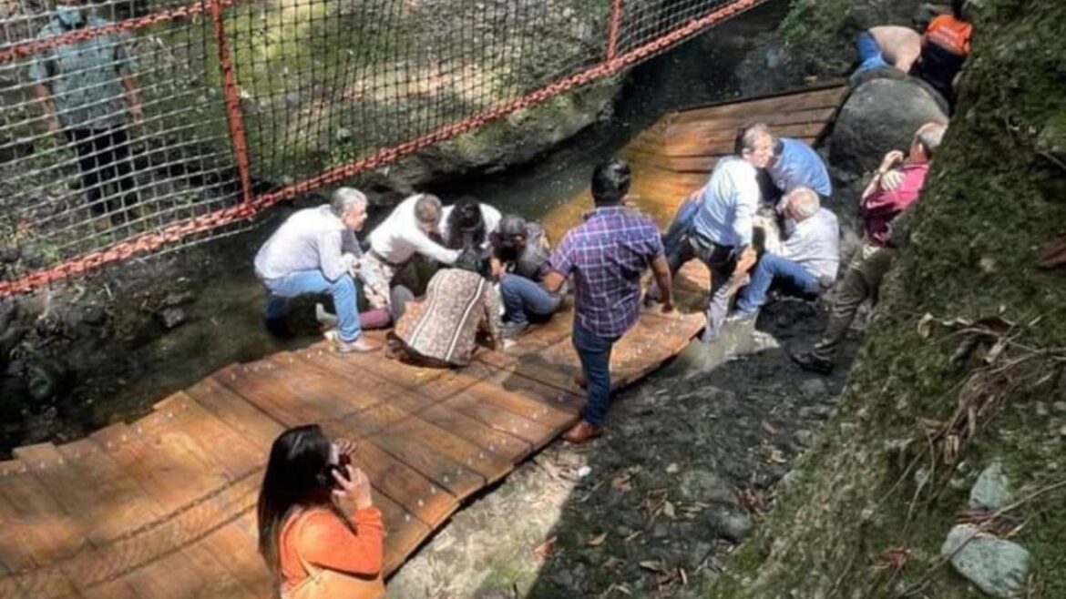 Exige justicia regidora herida en caída de puente colgante de Cuernavaca