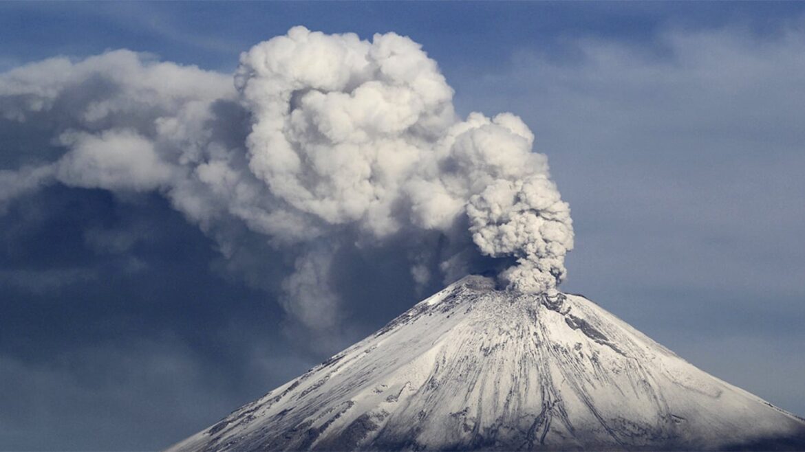 Reportan caída de ceniza del Popocatépetl en varios municipios de Morelos