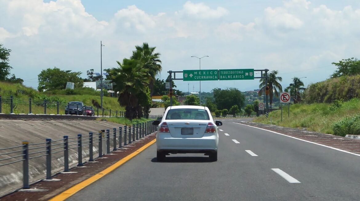 Asaltos, accidentes y narcos hacen de la México-Cuernavaca la “carretera de los horrores”