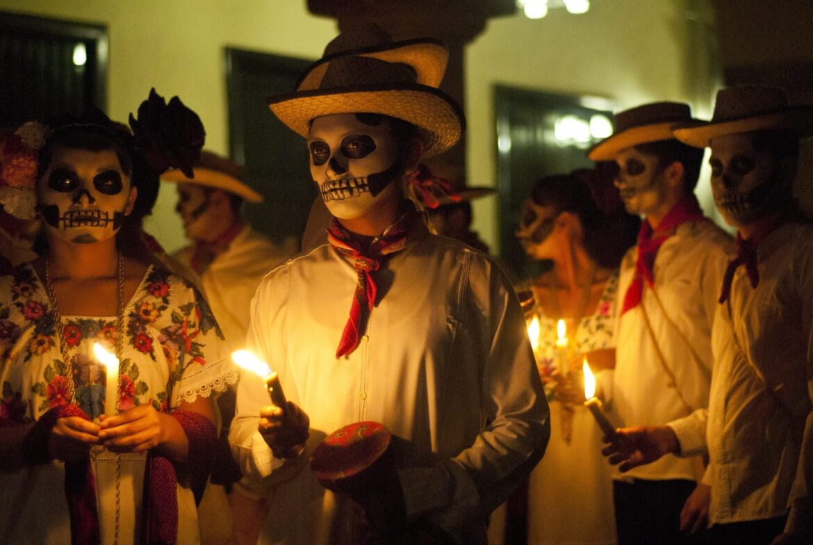 Ofrendas colgantes en Coatetelco, Morelos, tradición única en México