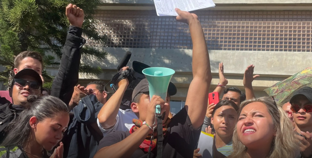 Ganan los estudiantes de la UAEM tras conflicto con policías de Cuernavaca