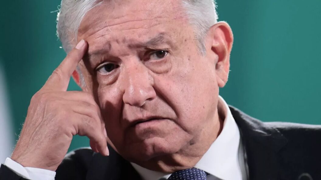 AMLO niega novatadas pero Sedena hace llamado enérgico a revisar esas prácticas