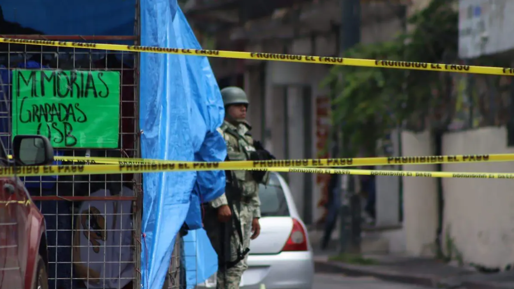 Cuernavaca: Matan a tiros a un comerciante frente a decenas de testigos