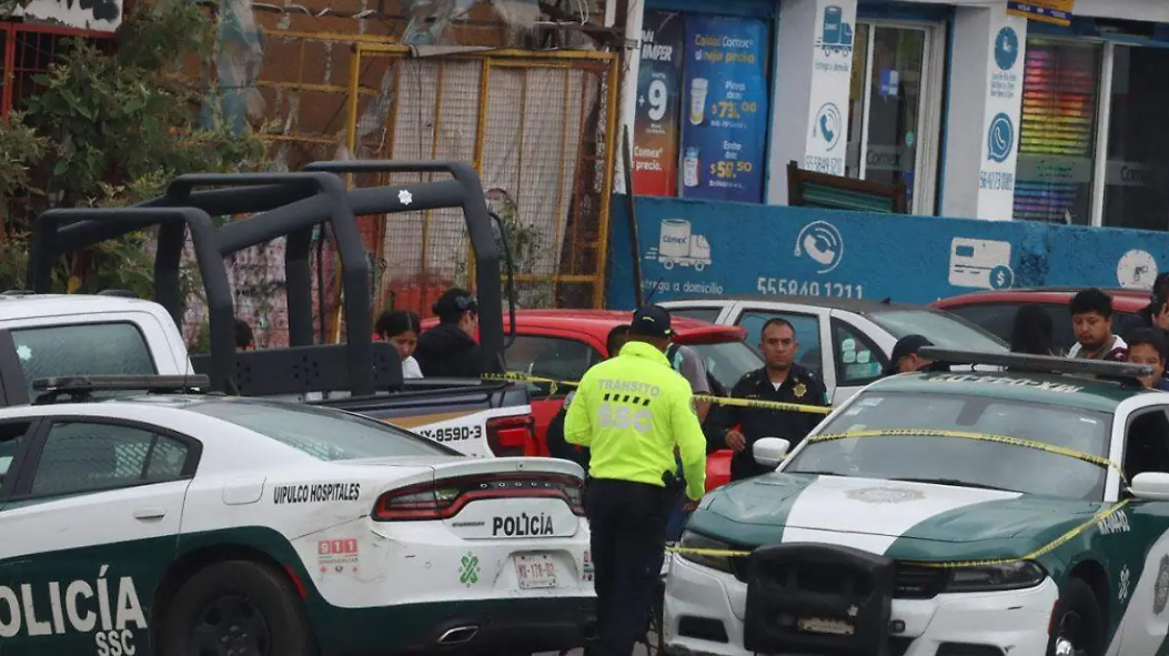 Mujer motociclista muere arrollada rumbo a su trabajo en la México-Cuernavaca