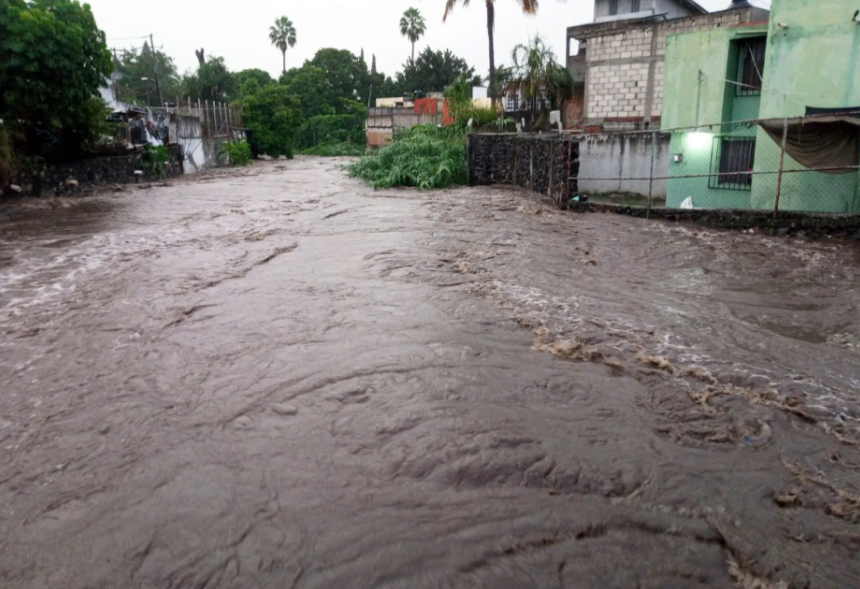 Mantienen alerta en Morelos por crecida de ríos tras lluvias intensas
