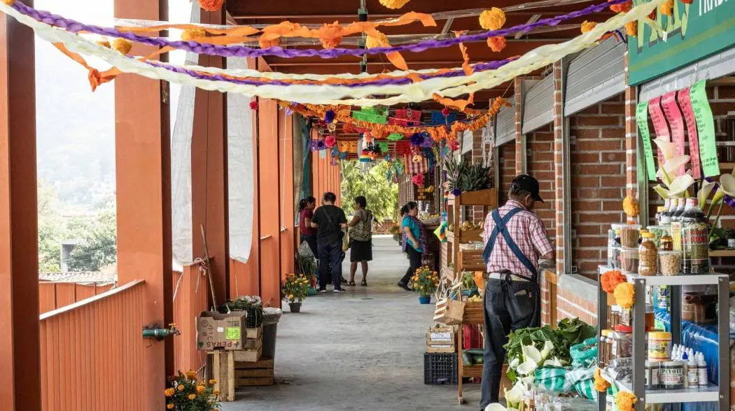 Otorga Tepoztlán más de 10 locales a comerciantes que dejaron la Plaza Cívica