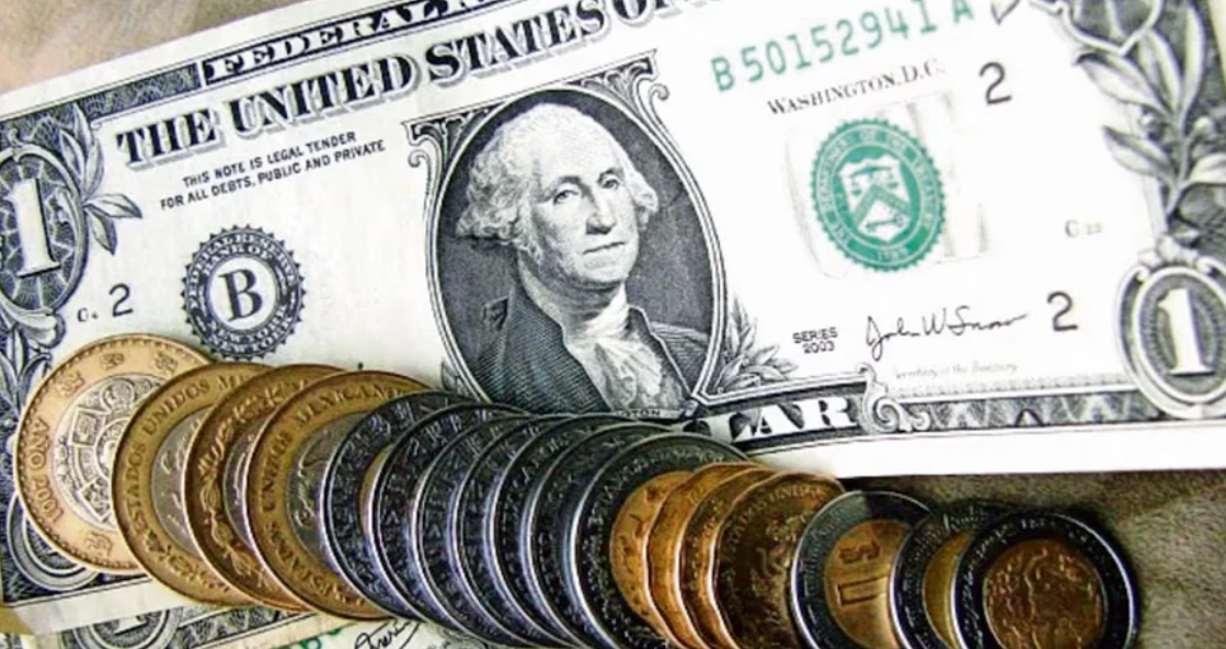 Peso mexicano opera estable frente al dólar tras tocar uno de sus peores niveles del año
