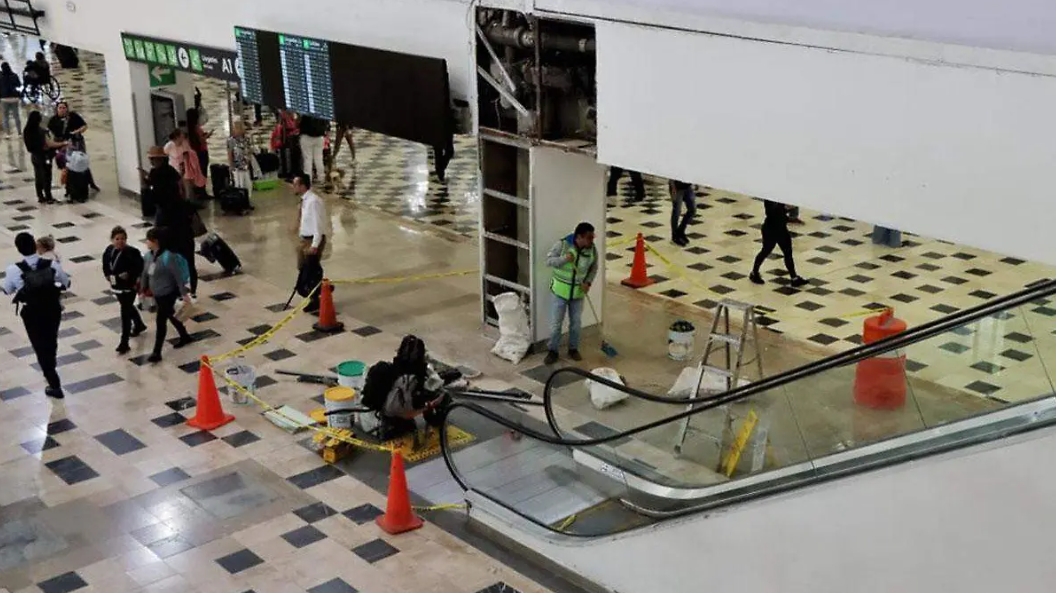 Lluvia provoca filtraciones en el AICM; reportan caída de agua en Terminal 1