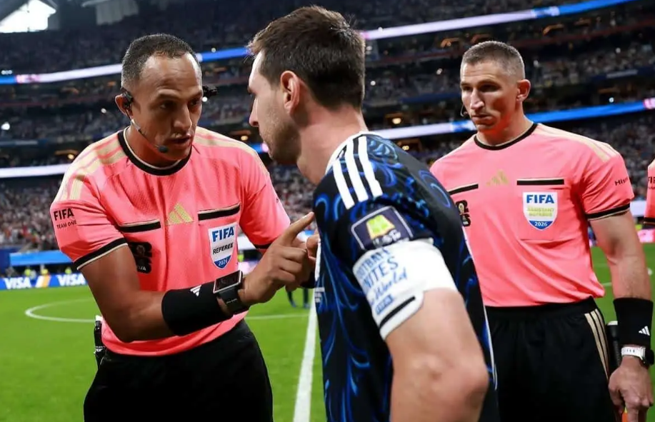 Argentina remonta a Inglaterra de último minuto